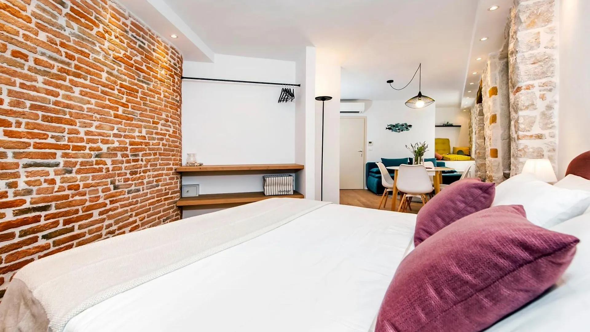 Apartmani De Amicis Rovinj 0*,