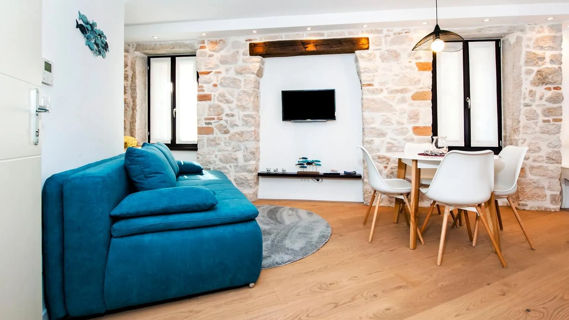Apartmani De Amicis Rovinj 0*,